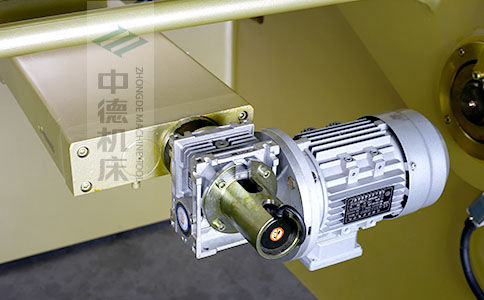 ZDS-1032后檔料減速電機(jī)，質(zhì)量好，模擬運(yùn)算定位速度快.jpg